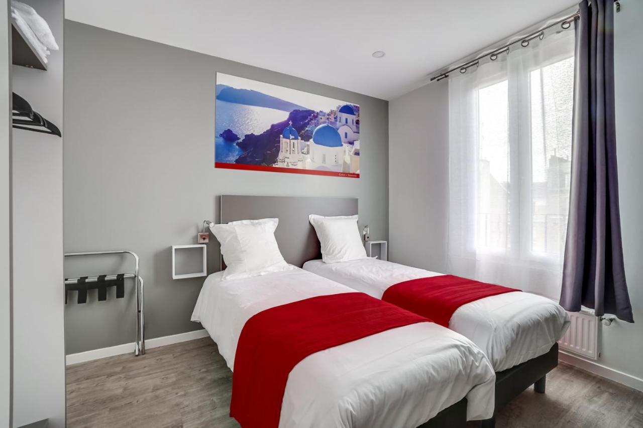 Paris Hotel Clichy Bagian luar foto